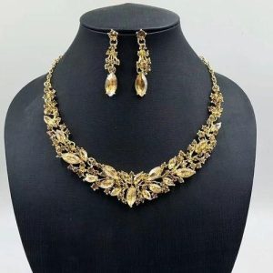returnable Flower Necklace Earrings
